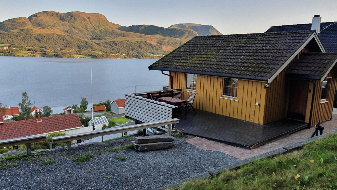 Holiday Home Kvernesfjorden Steinsgrenda Exterior photo